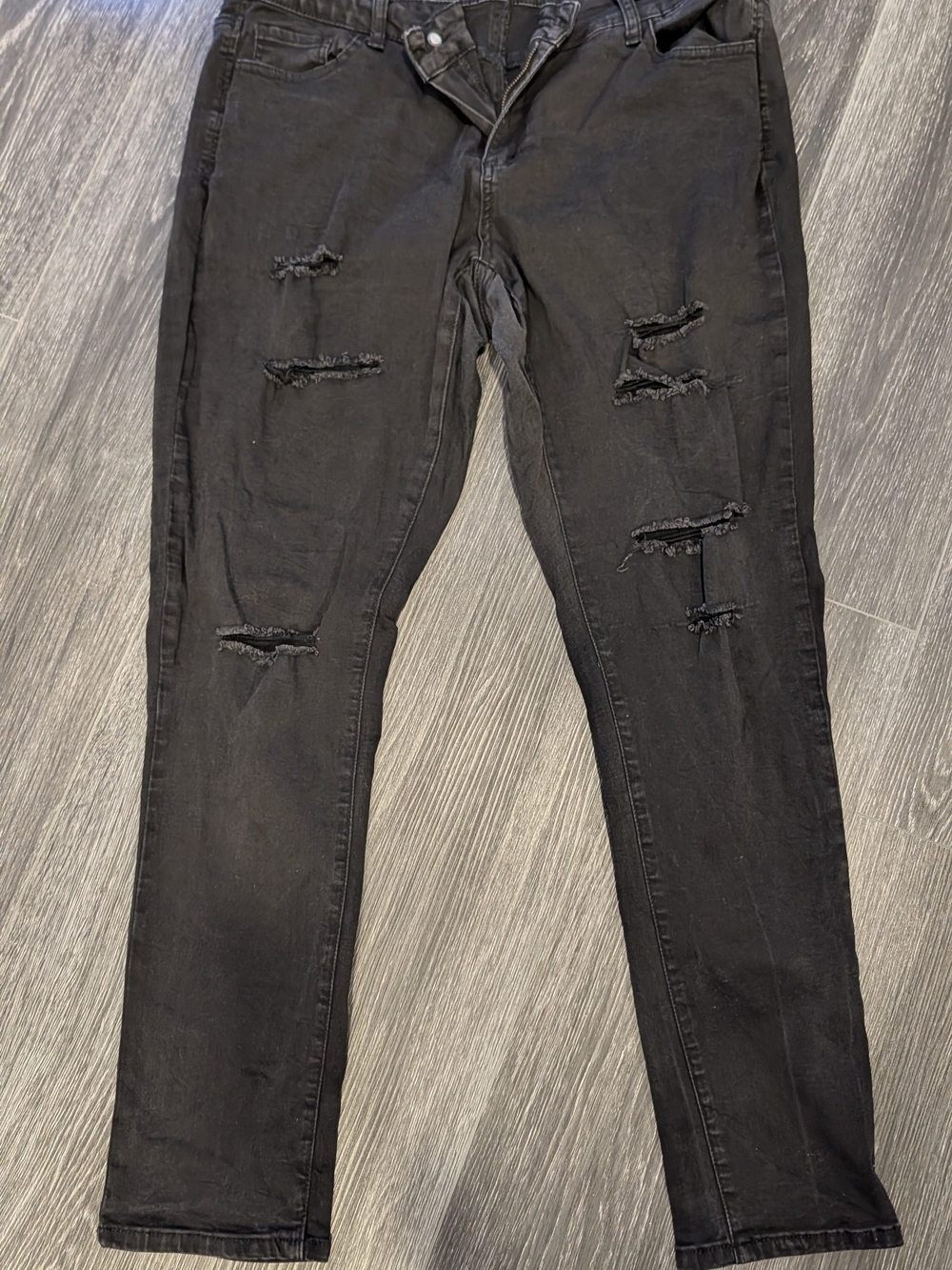 Max Jeans Women's Black Ripped Skinny Jeans